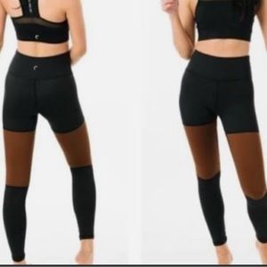 BOGO~Zyia Mocha Block Light n Tight- Never Worn